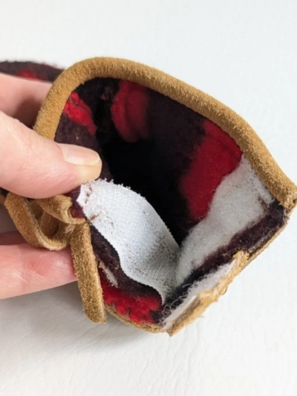 Minnetonka Baby Suede Moccasins Buffalo Plaid Size 3 Red Black Booties